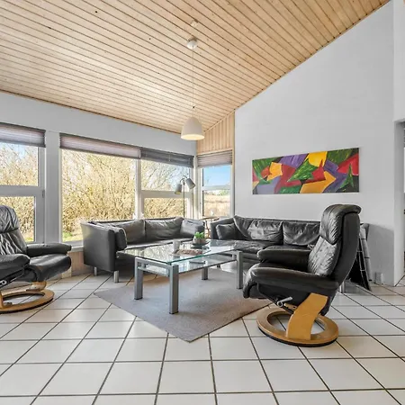 Holiday home Lovely In With Sauna Blavand