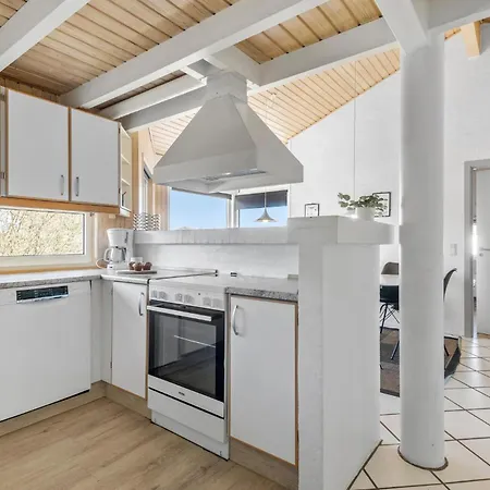 Holiday home Lovely In With Sauna Blavand